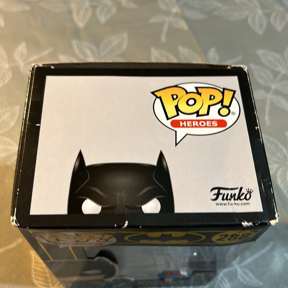 Pop! Heroes. Batman Damned - Picture 5 of 8